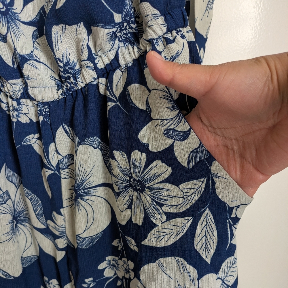 AUW Blue White Floral Tropical Wide Leg Jumpsuit w/ Pockets Shoulder Ties - Picture 8 of 16